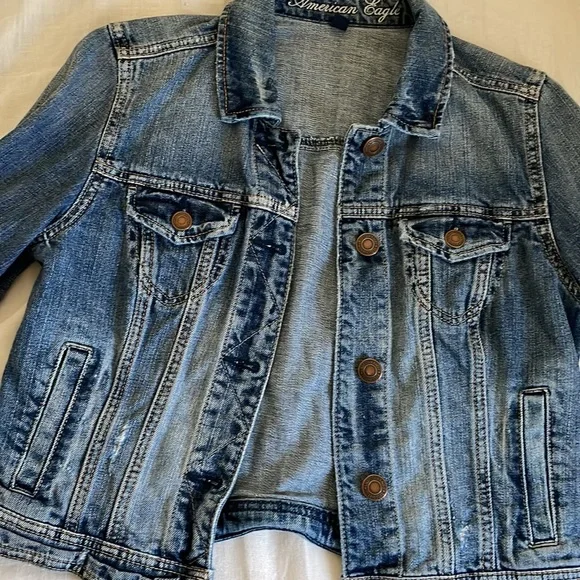 Medium blue Jean jacket. Great condition - Picture 4 of 4